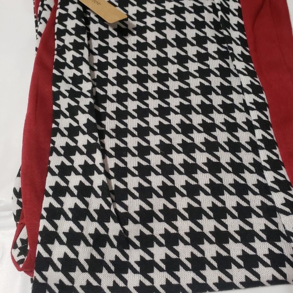 justin&taylor Infinity Scarf Houndstooth Black & White Burgandy Justin & Taylor - Picture 3 of 16